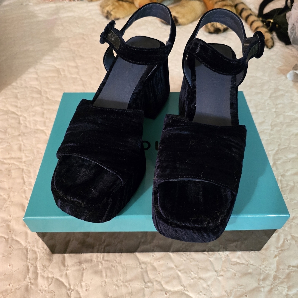 Chocolat Blu Turquoise Shoe Box / NEW UNWORN